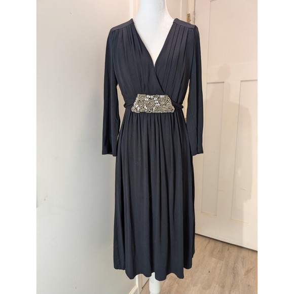 Nicole by Nicole Miller Dresses & Skirts - Nicole By Nicole Miller Black Sheath V-Neck Midi Dress M